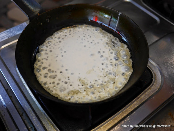黃記古早味蛋餅.黑豆漿：【食記】彰化黃記古早味蛋餅.黑豆漿@員林臺鐵TRA員林車站 : 平價美味好腸粉, 吃了還想再吃的現做蛋餅囧