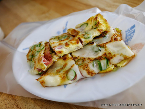 黃記古早味蛋餅.黑豆漿：【食記】彰化黃記古早味蛋餅.黑豆漿@員林臺鐵TRA員林車站 : 平價美味好腸粉, 吃了還想再吃的現做蛋餅囧