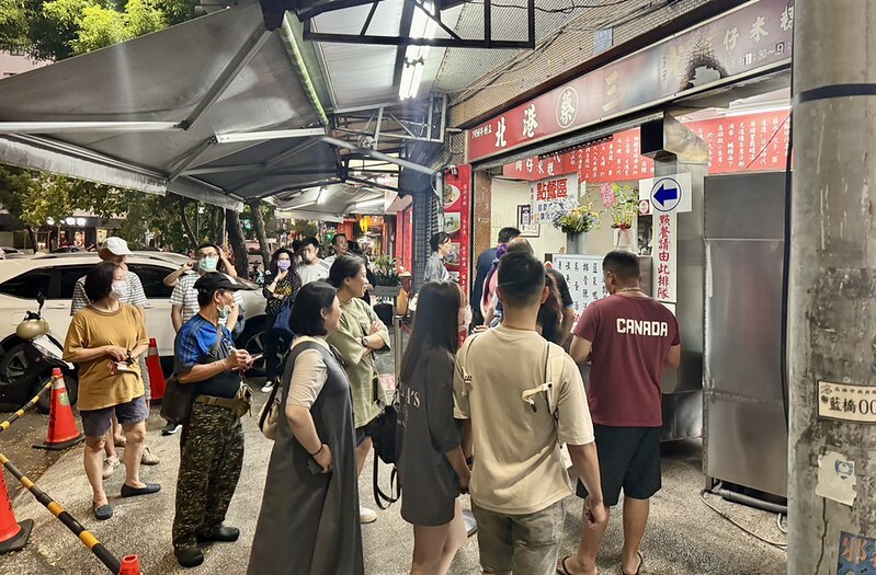 【高雄必比登美食】北港蔡三代筒仔米糕:傳承三代的好滋味,特色湯品一吃就愛上!