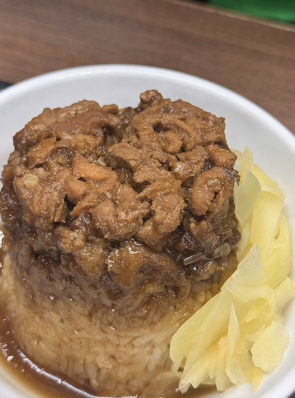 【高雄必比登美食】北港蔡三代筒仔米糕:傳承三代的好滋味,特色湯品一吃就愛上!