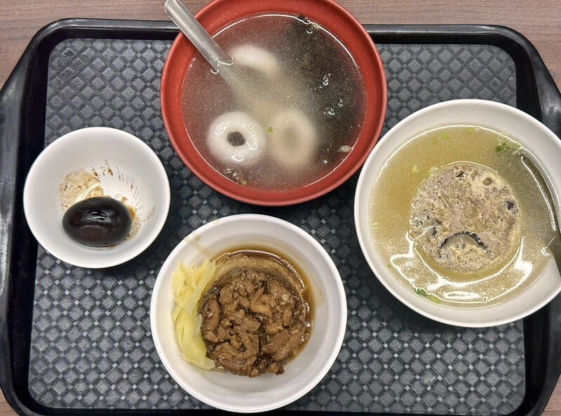 【高雄必比登美食】北港蔡三代筒仔米糕:傳承三代的好滋味,特色湯品一吃就愛上!