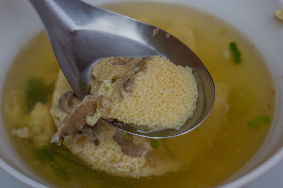 高雄鹽埕美食必吃！北港蔡三代筒仔米糕連4年必比登推薦，傳三代古早味美食。