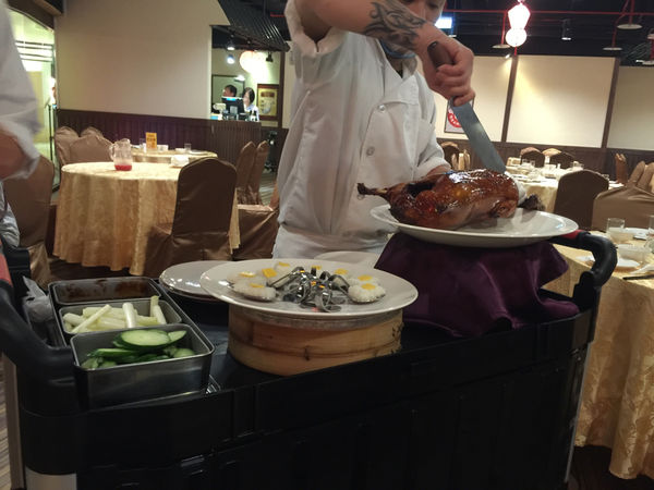 [台北松山] 櫻桃谷京華城 美味好吃櫻桃鴨 一鴨五吃創意料理 徐天麟 胡天蘭喜愛 食尚玩家推薦