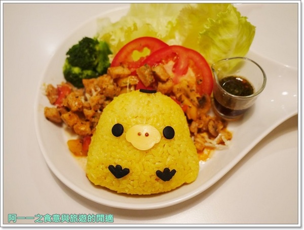 拉拉熊主題餐廳 Rilakkuma Cafe'：拉拉熊咖啡廳(台北店)～萌萌拉拉熊造型料理，捨不得吃阿~~