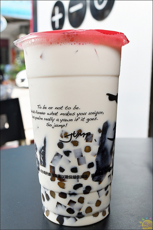 Jump搖滾炫飲:台中中區音樂主題飲料吧。JUMP搖滾炫飲。萬春宮旁讓人驚豔的創意手搖飲@sunny吃喝遊樂