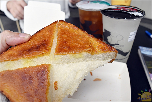 Jump搖滾炫飲:台中中區音樂主題飲料吧。JUMP搖滾炫飲。萬春宮旁讓人驚豔的創意手搖飲@sunny吃喝遊樂