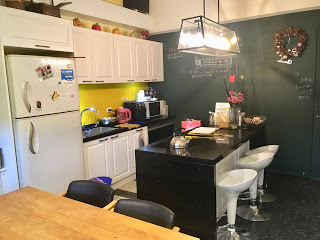 [宜蘭住宿] 羅東「微陽花弄」南法休閒民宿│焦糖烤布蕾雙人房（適合包棟的親子友善、寵物友善民宿）