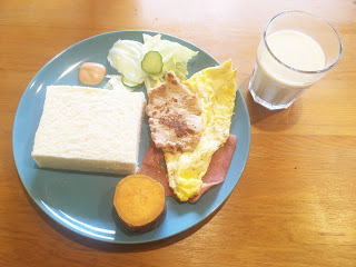 [宜蘭住宿] 羅東「微陽花弄」南法休閒民宿│焦糖烤布蕾雙人房（適合包棟的親子友善、寵物友善民宿）