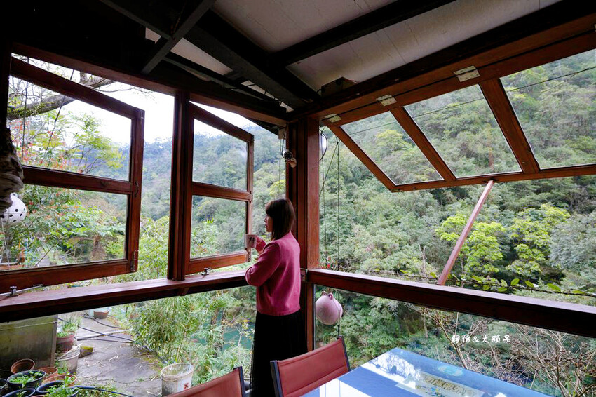 藍鵲咖啡 ❙ 溪畔旁秘境咖啡廳,一週僅營業兩天,新北平溪景觀 藍鵲咖啡 ❙ 溪畔旁秘境咖啡廳,一週僅營業兩天,新北平溪景觀