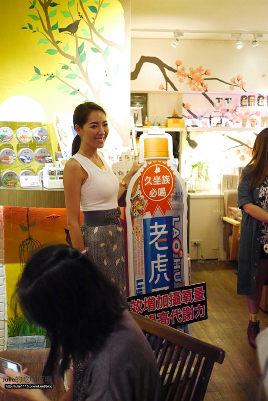 老虎牙子●有氧氣泡飲、有氧濃縮膠囊，代言人劉伊心現身說法，久坐動腦會缺氧？(文末附9折優待碼)