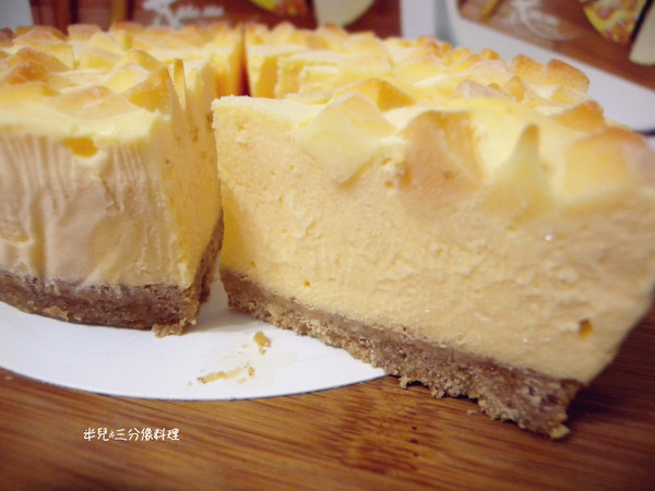 花mama乳酪蛋糕：[宅配。蛋糕] 花MaMa烘焙坊 有特色的乳酪蛋糕 好適合當彌月禮!!