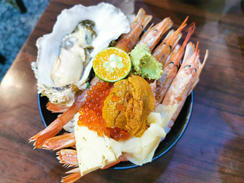 揚日式料理（生魚片蓋飯） (24)