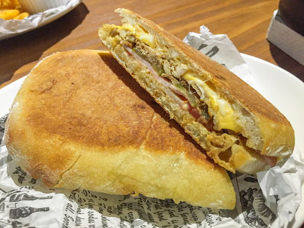 酒鬼與鐵鍋 - 東區時尚小酒館