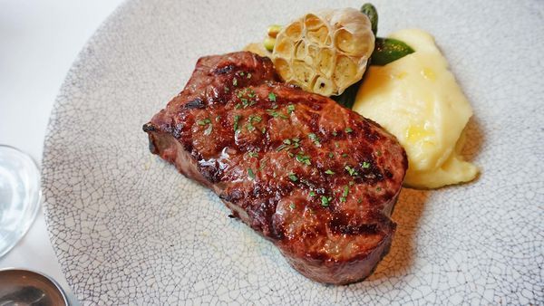 【台北美食】TK SEAFOOD & STEAK-獨特風味!14天乾式熟成櫻桃鴨胸