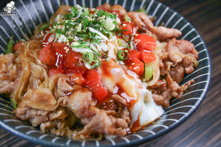 咕嚕咕嚕家 高雄美食 丼飯 日式定食 聚餐 漢神百貨美食-8095.jpg