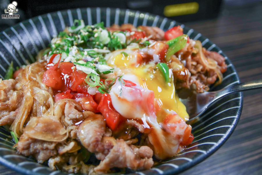 咕嚕咕嚕家 高雄美食 丼飯 日式定食 聚餐 漢神百貨美食-8102.jpg