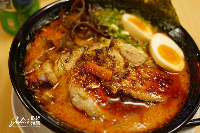 台北捷運車站M6出口●餐廳●拉提莎手工泡芙甜點、世田谷拉麵@HOYII北車站