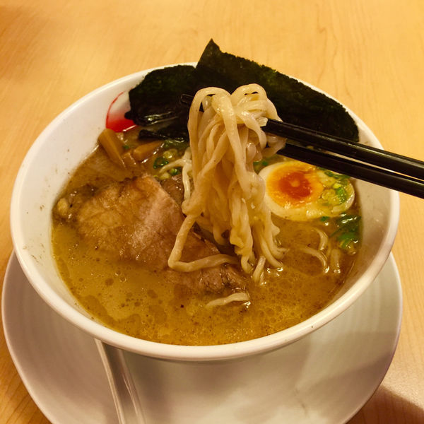 ［台北中正美食］來自日本東京世田谷拉麵 超Q麵條 台北車站HOYII