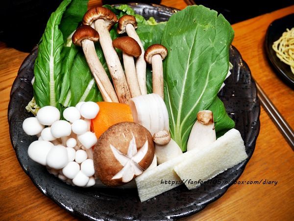 【台北美食】どん亭 Don-tei 壽喜燒 #壽喜燒 #上極火鍋 #台北吃到飽 #壽喜燒吃到飽 #飲料199喝到飽 #中山站 (19).JPG