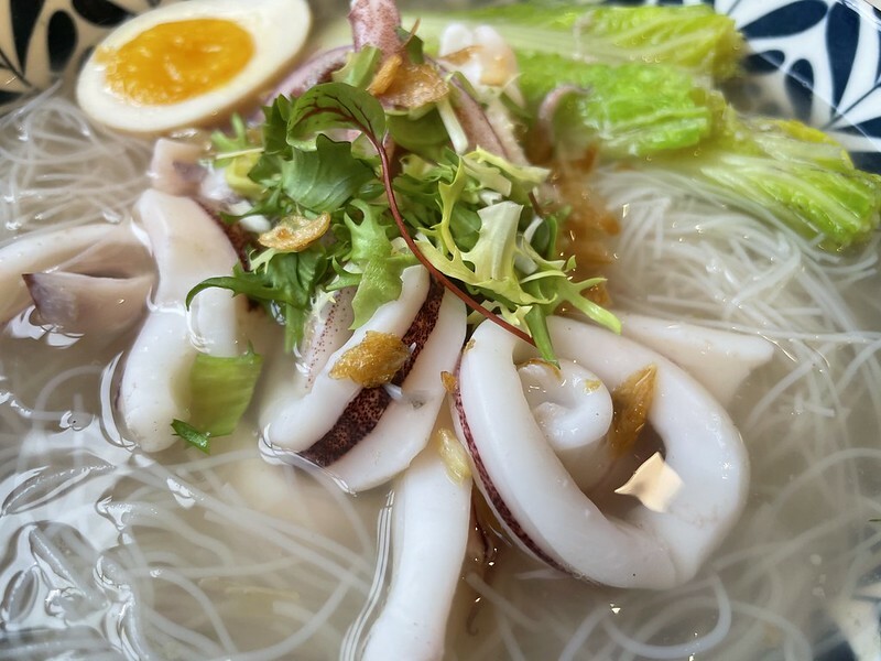 【台灣,高雄市,苓雅區】時尚又復古的新台式茶館~永心鳳茶 Yonshin Tea 中山店。(高雄美食)