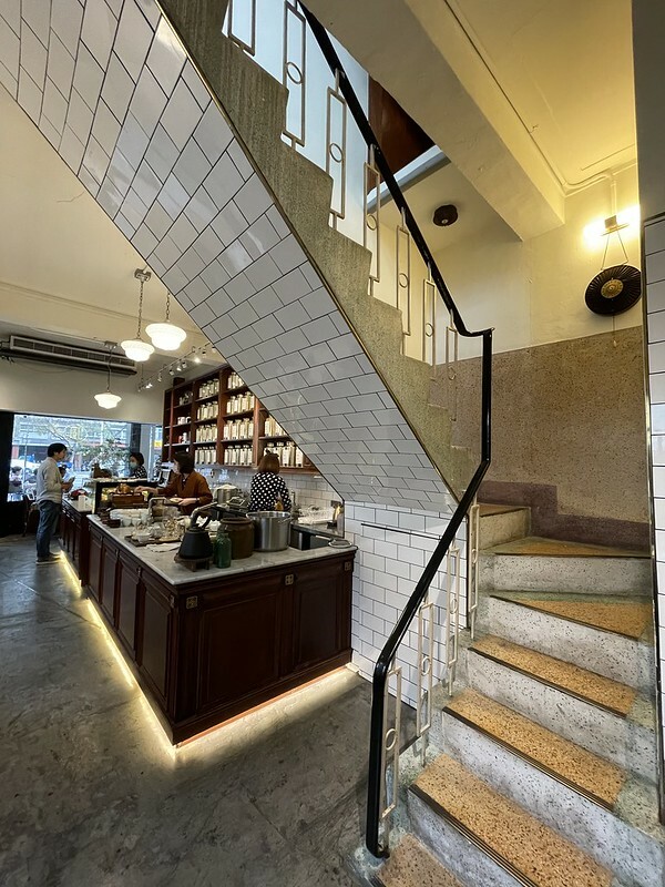 【台灣,高雄市,苓雅區】時尚又復古的新台式茶館~永心鳳茶 Yonshin Tea 中山店。(高雄美食)