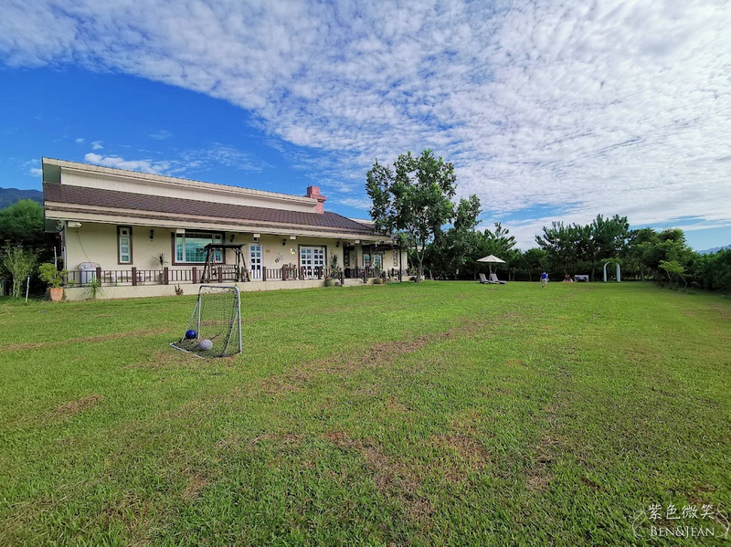 鹿野住宿新推薦!台東鹿野森活民宿,一次看到熱氣球、飛行傘,美景盡收眼底