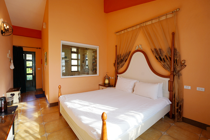 鹿野住宿新推薦!台東鹿野森活民宿,一次看到熱氣球、飛行傘,美景盡收眼底