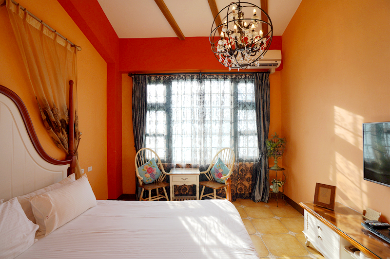 鹿野住宿新推薦!台東鹿野森活民宿,一次看到熱氣球、飛行傘,美景盡收眼底