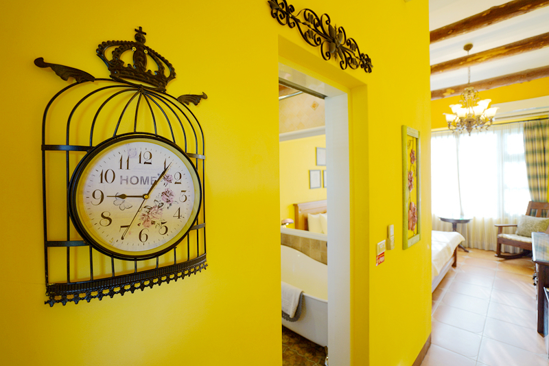 鹿野住宿新推薦!台東鹿野森活民宿,一次看到熱氣球、飛行傘,美景盡收眼底