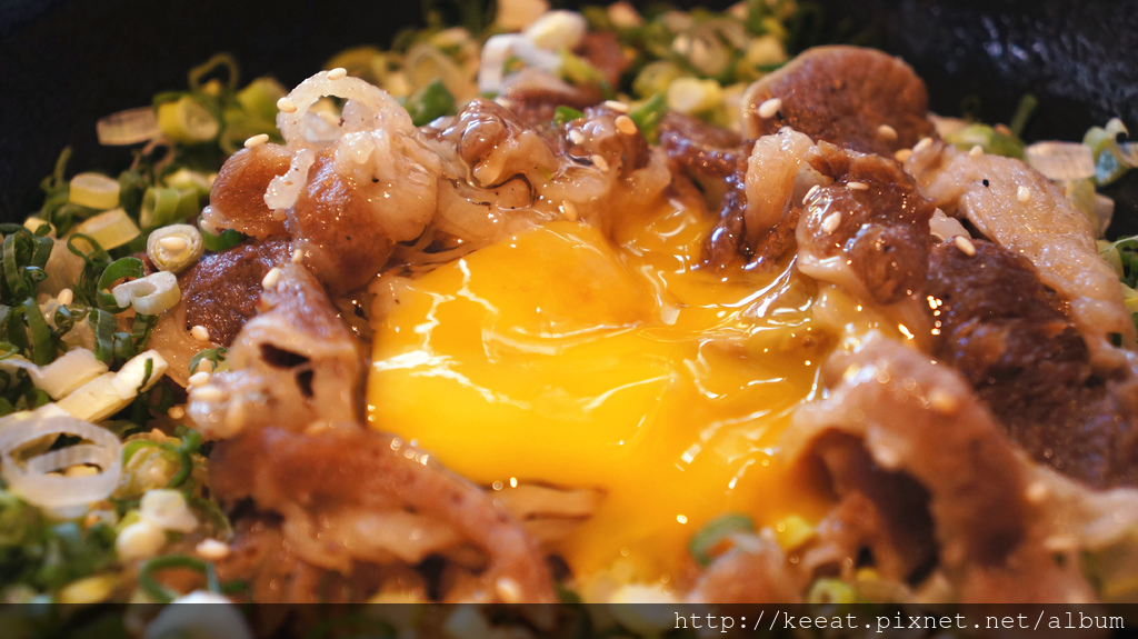 蔥花月見烏龍麵