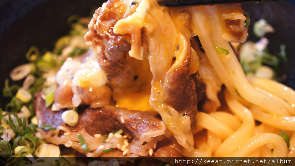 蔥花月見烏龍麵