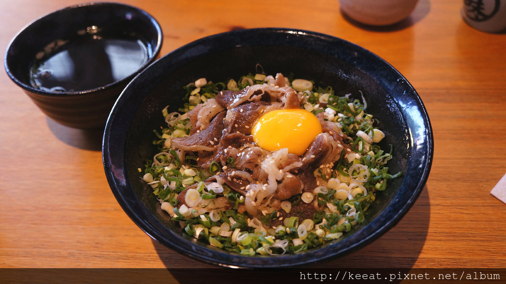 蔥花月見烏龍麵