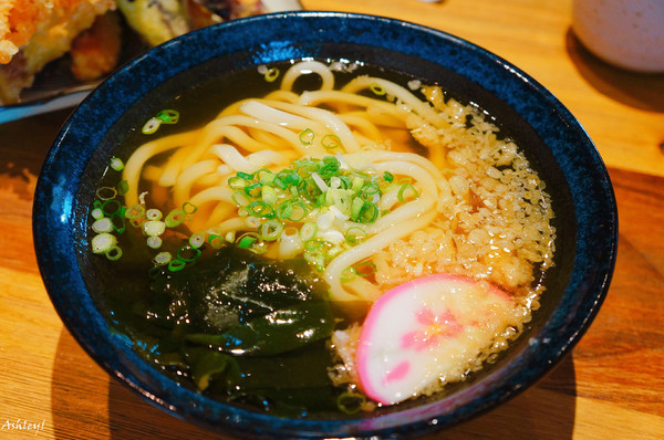 暮暮うどん:暮暮うどん|台北松山.南京三民捷運站.民生社區.寶清街.烏龍麵.丼飯.炸豬排.日式料理.天婦羅