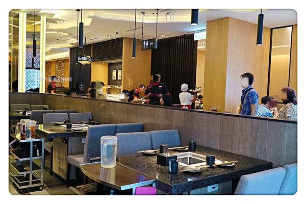 【台北美食】海底撈火鍋 ~ 信義區超人氣排隊火鍋❤️無微不至的服務還不用服務費 - 捷運101/世貿站