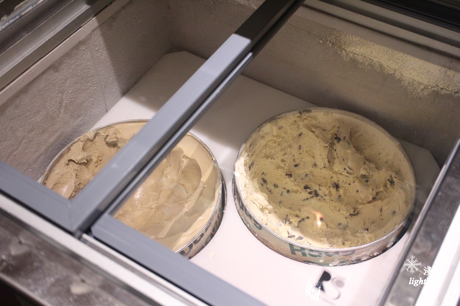 [ 台北101/世貿站ATT 4 fun美食]  淺藍 × 海底撈火鍋 HaidilaoTaiwan～肉麻服務吃火鍋，與各種神奇節目