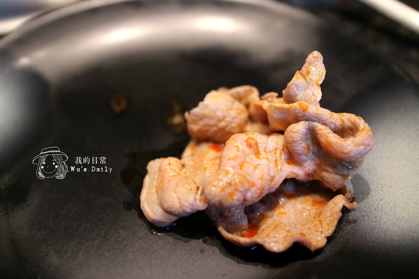 海底撈火鍋(台灣一號店)：├吃喝┤├捷運世貿101站┤├ATT 4 FUN┤海底撈火鍋-把客人寵上天的火鍋店