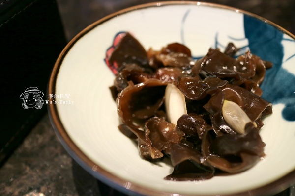 海底撈火鍋(台灣一號店)：├吃喝┤├捷運世貿101站┤├ATT 4 FUN┤海底撈火鍋-把客人寵上天的火鍋店