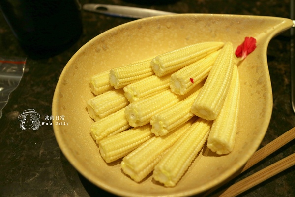 海底撈火鍋(台灣一號店)：├吃喝┤├捷運世貿101站┤├ATT 4 FUN┤海底撈火鍋-把客人寵上天的火鍋店