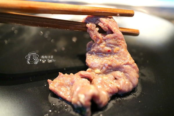 海底撈火鍋(台灣一號店)：├吃喝┤├捷運世貿101站┤├ATT 4 FUN┤海底撈火鍋-把客人寵上天的火鍋店