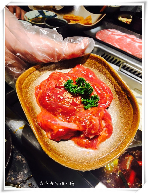 海底撈火鍋(台灣一號店)：【台北信義】海底撈火鍋