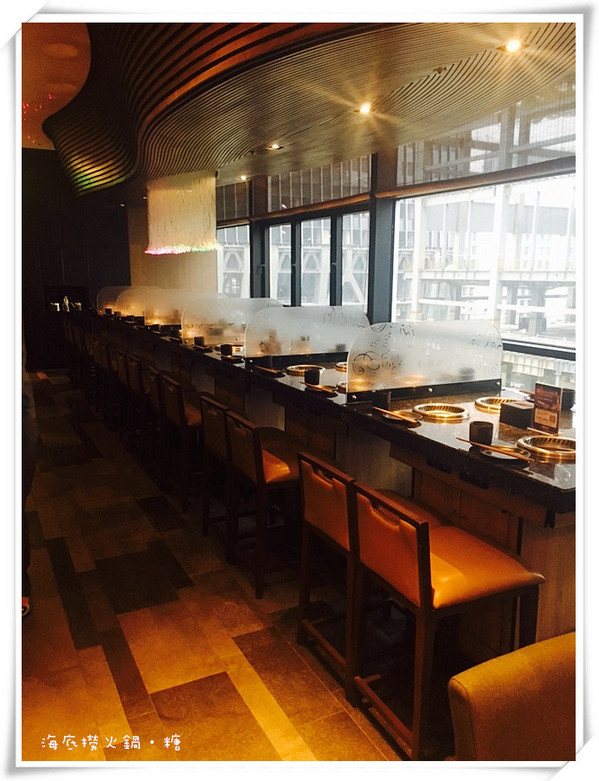 海底撈火鍋(台灣一號店)：【台北信義】海底撈火鍋