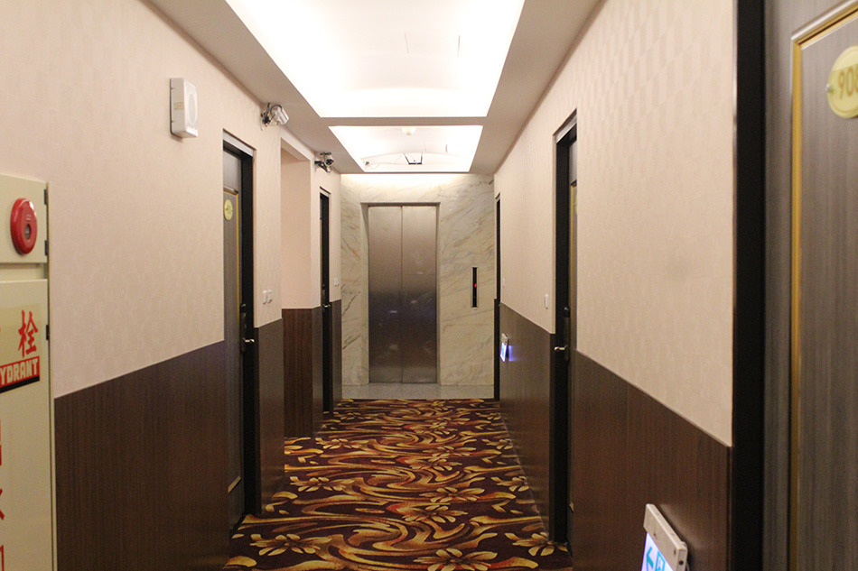 [住宿]●--【新竹】悅豪大飯店-新竹館/近火車站/靠城隍廟/有陽台的套房