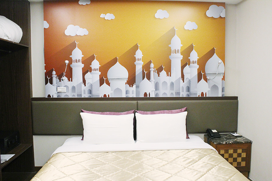 [住宿]●--【新竹】悅豪大飯店-新竹館/近火車站/靠城隍廟/有陽台的套房