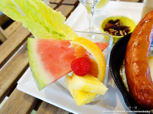 GUFO27 BRUNCH&CAFE: 【捷運美食】Gufo27庫塔廚房 貓頭鷹主題餐廳 早午餐/義式料理/甜點/咖啡 創意餐點份量十足 夢幻甜點色彩繽紛超吸睛!南京復興捷運站 GUFO27 BRUNCH&CAFE: 【捷運美食】Gufo27庫塔廚房 貓頭鷹主題餐廳 早午餐/義式料理/甜點/咖啡 創意餐點份量十足 夢幻甜點色彩繽紛超吸睛!南京復興捷運站