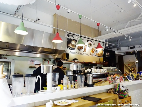 GUFO27 BRUNCH&CAFE: 【捷運美食】Gufo27庫塔廚房 貓頭鷹主題餐廳 早午餐/義式料理/甜點/咖啡 創意餐點份量十足 夢幻甜點色彩繽紛超吸睛!南京復興捷運站 GUFO27 BRUNCH&CAFE: 【捷運美食】Gufo27庫塔廚房 貓頭鷹主題餐廳 早午餐/義式料理/甜點/咖啡 創意餐點份量十足 夢幻甜點色彩繽紛超吸睛!南京復興捷運站
