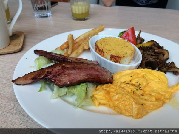 IMG_5857.JPG IMG_5857.JPG