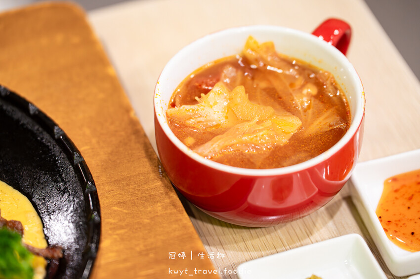 台中龍井美食餐廳推薦_阿蘭貝爾牛排廚房，加69元多樣炸物無限吃！被排餐耽誤的羅宋湯專賣店，中科商圈親子餐廳推薦_2025菜單 – 冠婷生活趣
