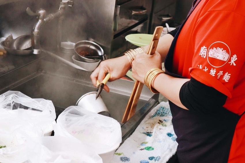 廟東清水排骨酥麵