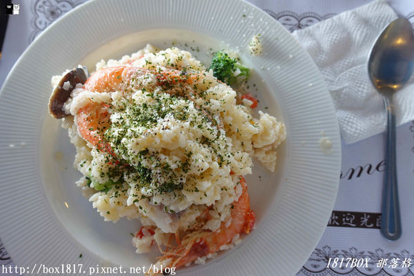 【新北。林口】藍色公路海景咖啡館。坐擁無敵海景。IG打卡熱門咖啡館