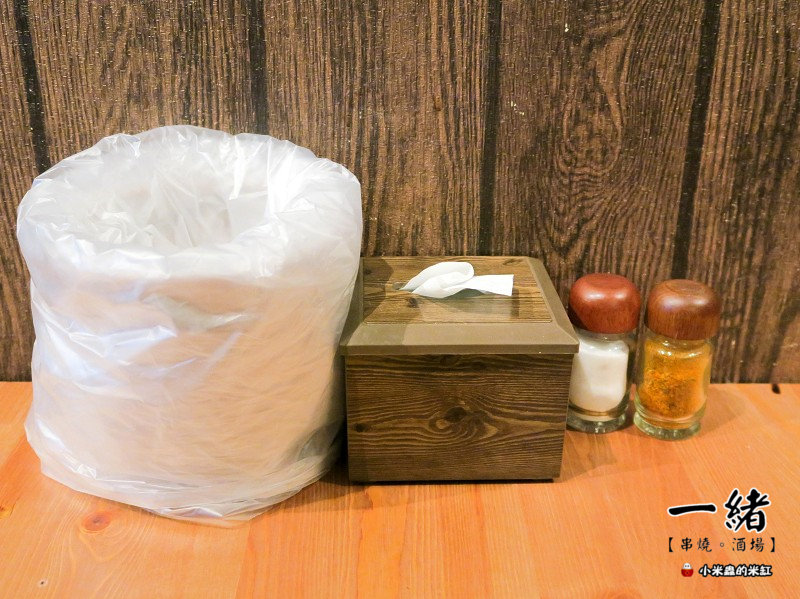 【捷運松江南京站】一緒串燒-酒場，長安東路串燒/日式平價居酒屋/串燒只要35元起!!/下班小酌好去處~